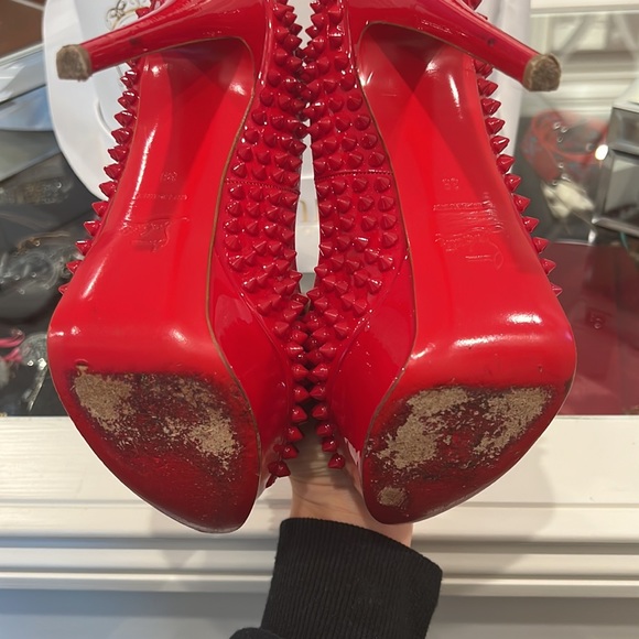Patent Lady Peep Red Spiked Christian Loubiton - Picture 4 of 4